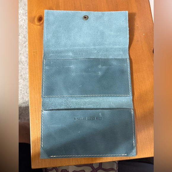 Portland Leather Rancher Wallet - Picture 3 of 3